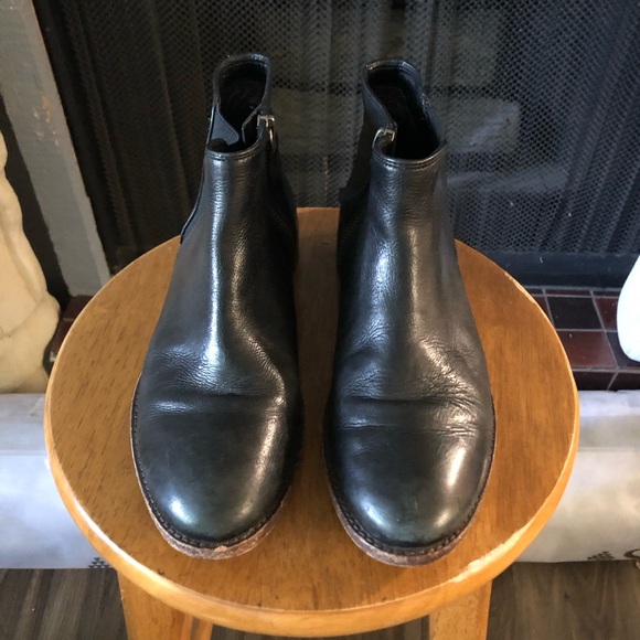 Johnston & Murphy Black Leather Ankle Boots - Picture 2 of 5
